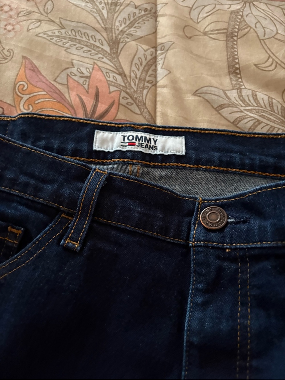 Tommy Hilfiger Men's Indigo Slim Jeans with Contrast Stitching